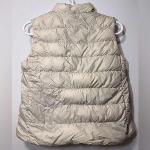 Uniqlo Ultra Light Down Vest White Cream size S Women - Picture 3 of 8